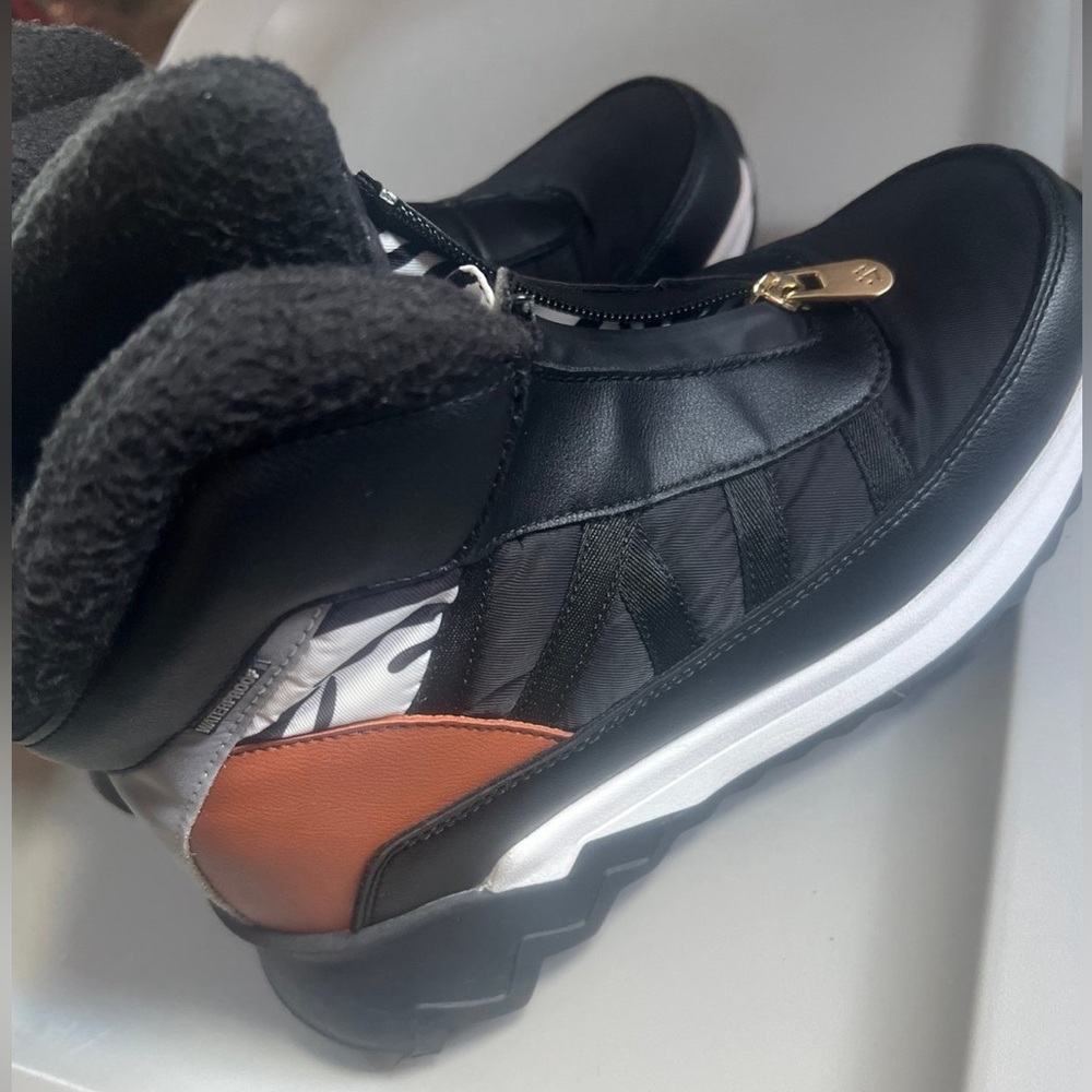 Cougar Sneakers Boot
